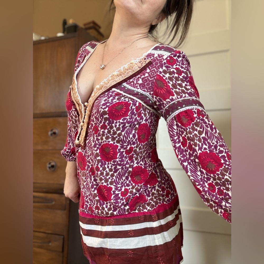 Vintage Cotton Floral Print Tunic with Sexy Deep V-Neck and Lace details